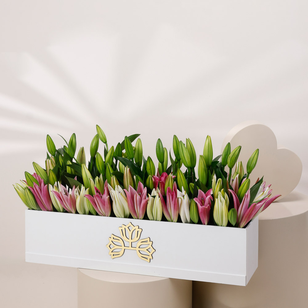  VALENTINE LILIES LONG BOX